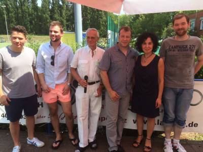 v.l.: Prsident des BFC Alemannia 1890 e.V. Heinz Schultze, , Bezirksbrgermeister von Reinickendorf Frank Balzer, Staatssekretrin fr Gesundheit Emine Demirbken-Wegner